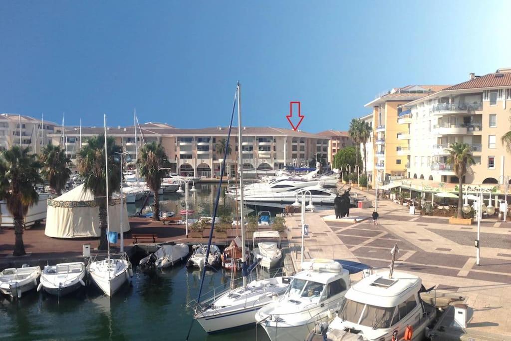 Location Port Frejus, Bord De Mer Екстериор снимка
